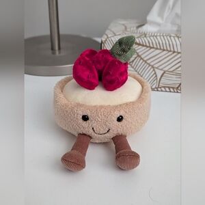 Jellycat Fleurette Tarte Aux Fraises. Strawberry Tart